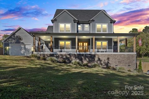 Previously sold for $735,000