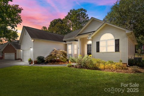 128 Birchwood Court sold home in Deerfield, Mount Holly, NC