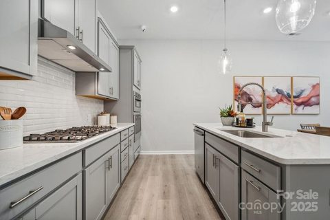 3155 Beacon Heights Road