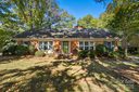 5926 Sharon Road sold home in Charlotte, SC