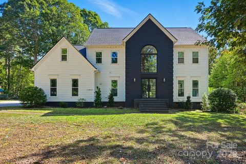Previously sold for $910,000