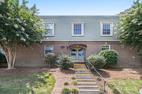 2624 Park Road