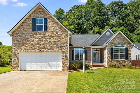 7 Groton Way sold home in Waightstill Mountain, Arden, NC