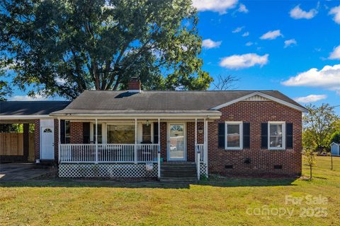 2229 Rosewood Drive sold home in Dutchman Heights, Rock Hill, SC