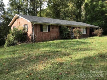 241 Pinewood Drive sold home in Town Of Waynesville, Waynesville, NC