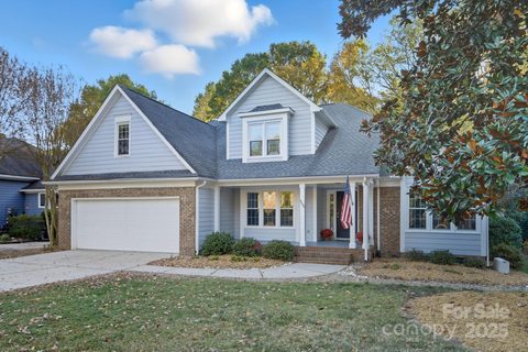 6600 Shaftesbury Road sold home in Crown Colony, Charlotte, NC