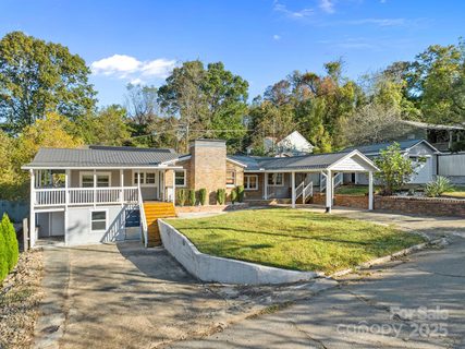 186 Joyner Avenue