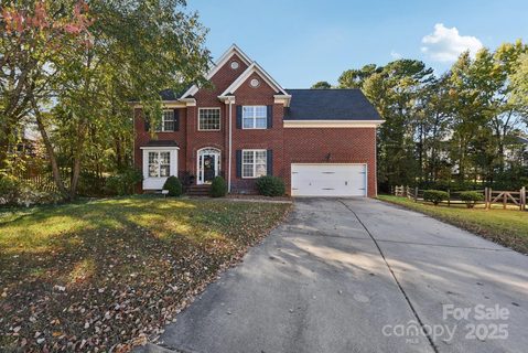 11015 Wilburn Park Court sold home in Fountaingrove, Charlotte, NC