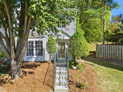 9613 Green Gable Court sold townhome in Sardis Glen, Charlotte, NC