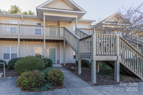 204 Carrington Place sold condo in Carrington Place, Arden, NC