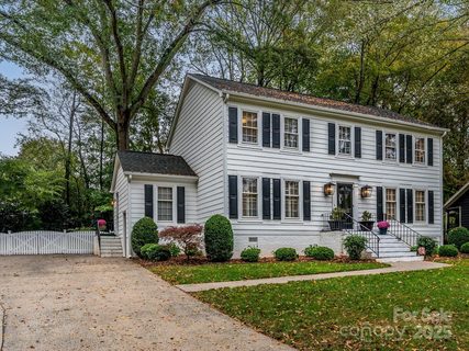 4913 Crooked Oak Lane