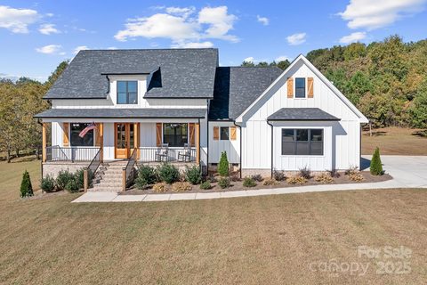 615 Sandycrest Drive sold home in Dewey Beam Estates, Cherryville, NC