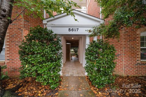 5617 Fairview Road sold condo in Wren Crest, Charlotte, NC