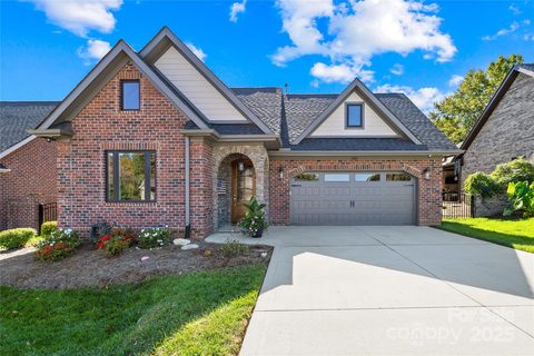 1140 Golden Hill Lane pending home in The Springs At Westport Club, Denver, NC