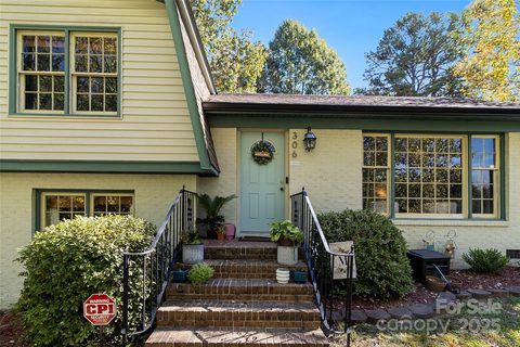 306 Kelford Lane sold home in Heritage Woods East, Charlotte, NC