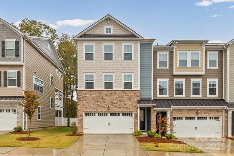 185 Marron Drive active townhome in The Grove At Chestnut Park, Indian Trail, NC