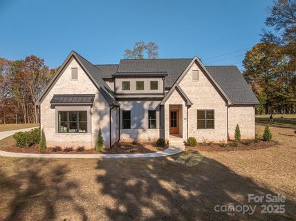 110 Lake Mist Drive sold home in Lake Mist, Belmont, NC