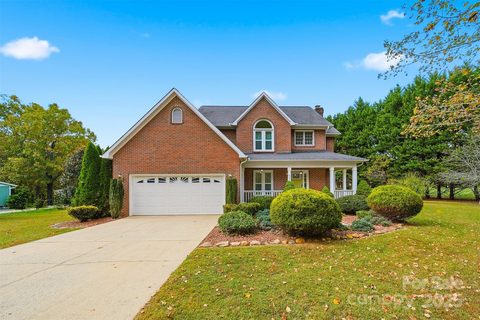 656 Wood Hollow Road sold home in River Ridge Run, Taylorsville, NC