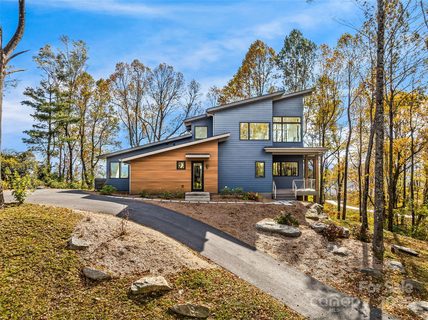 15 Laurel Ledge Way active home in Couch Mountain, Fletcher, NC