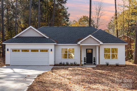 2802 Walkup Avenue sold home in Hinson Circle, Monroe, NC