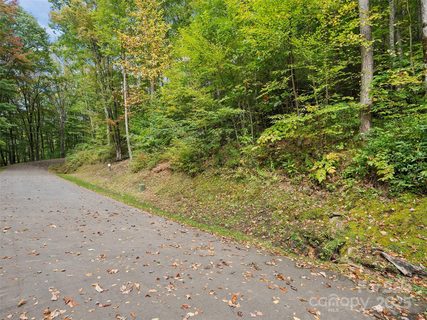 Lot 23 Finlaystone Trace active lot in Highland Forest, Waynesville, NC