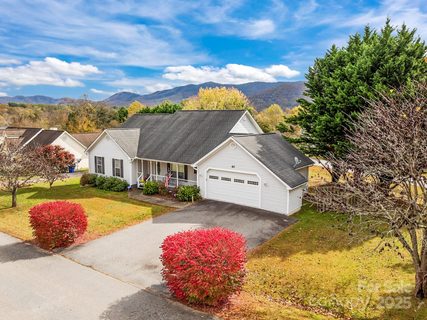 60 Eden Glen Road sold home in Eden Glen, Black Mountain, NC