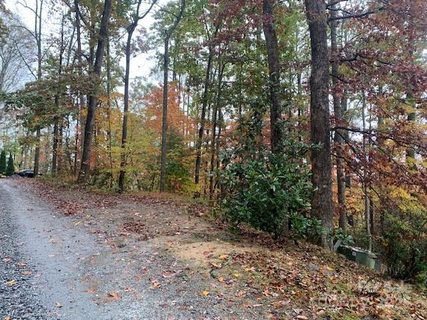 Lot 149 Willow Bend sold home in Beechwood Lakes, Hendersonville, NC