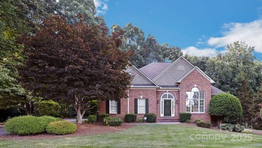 122 Mariner Pointe Lane sold home in Pinnacle Shores, Mooresville, NC