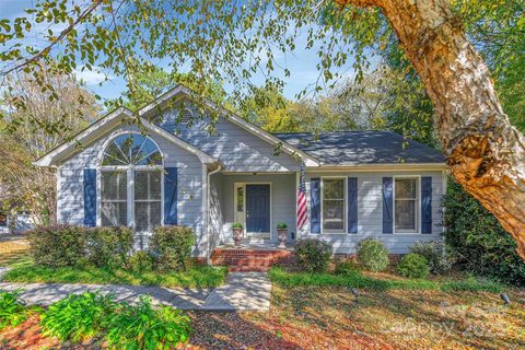 664 Tryon Place sold home in Governors Square, Gastonia, NC