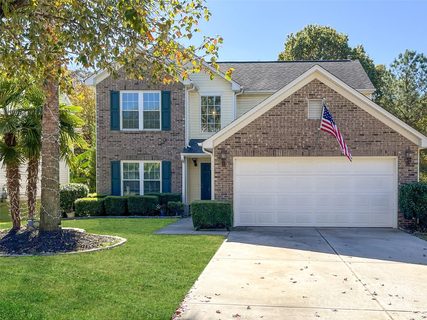 143 Amber Woods Drive sold home in Amber Woods, Tega Cay, SC