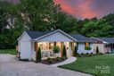215 Wyanoke Avenue sold home in Charlotte, SC