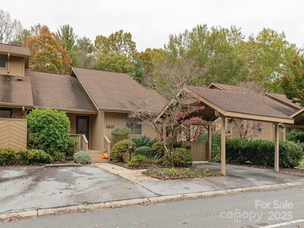 606 Red Oak Drive active condo in The Oaks, Hendersonville, NC