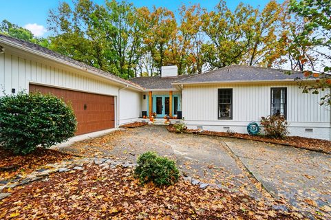 2433 Lynbridge Drive sold home in Hampton Leas, Charlotte, NC