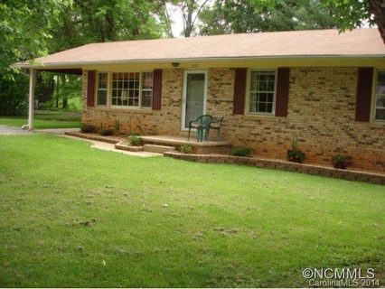 337 Hidden Valley Circle sold home in Hidden Valley Estates, Canton, NC
