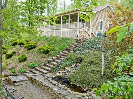 26 Hopalong Trace sold home in Catalooche Ranch Est, Waynesville, NC