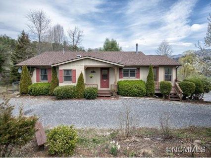 55 Round Top Road sold home in Coleman Mtn Estates, Waynesville, NC