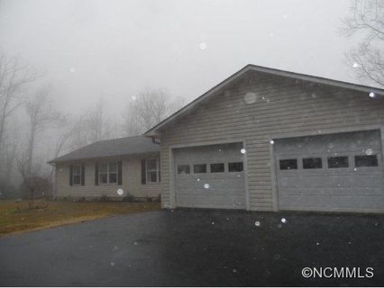 75 Uplands Road sold home in Highland Forest, Brevard, NC