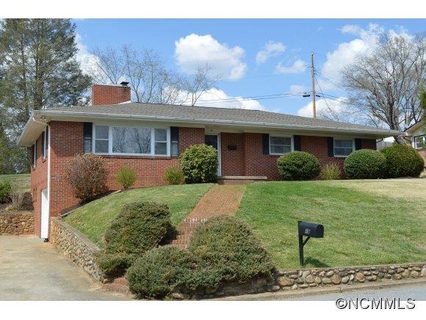 19 Haywood Drive sold home in Mcclure-Canton, Canton, NC