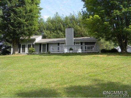223 Fairway Hills Drive sold home in Fairway Hills, Waynesville, NC