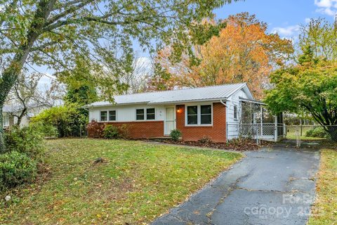 50 Tipperary Street sold home in Mtn Carmel Acres, Asheville, NC