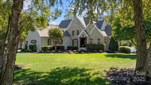 190 Cape Cod Way