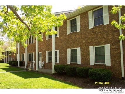 100 Falling Waters Road Unit 2 sold condo in Brookside Manor, Hendersonville, NC