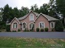 201 Teaberry Ln sold home in Hendersonville, SC