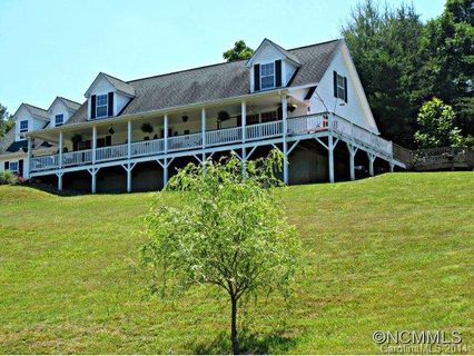 315 Macneil Way