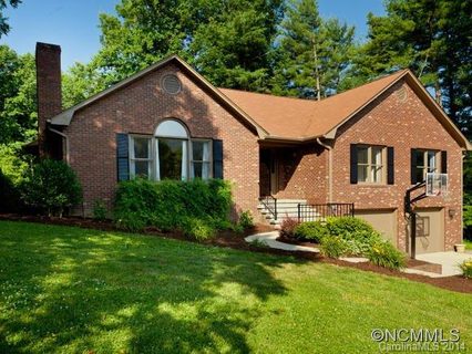 9 Weston Heights Dr