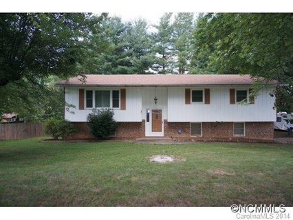 11 Norman Road sold home in Franem Acres, Fletcher, NC