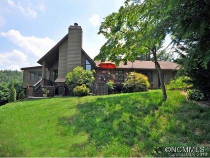 16 Willow Park Ln