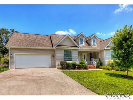 327 N Crab Meadow Drive sold home in Crab Creek Valley, Hendersonville, NC