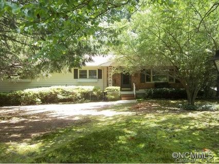 109 Mockingbird Drive sold home in Statonwoods, Hendersonville, NC
