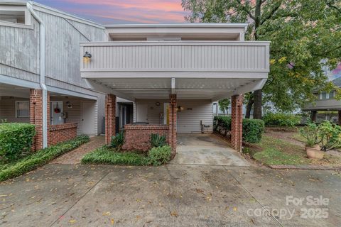 606 N Graham Street